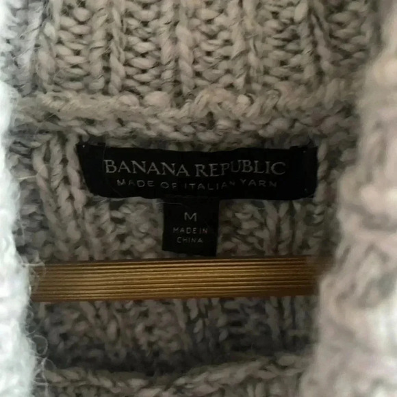 Banana Republic Italian Yarn Wool Blend Chunky Knit Turtleneck Sweater - Picture 5 of 14